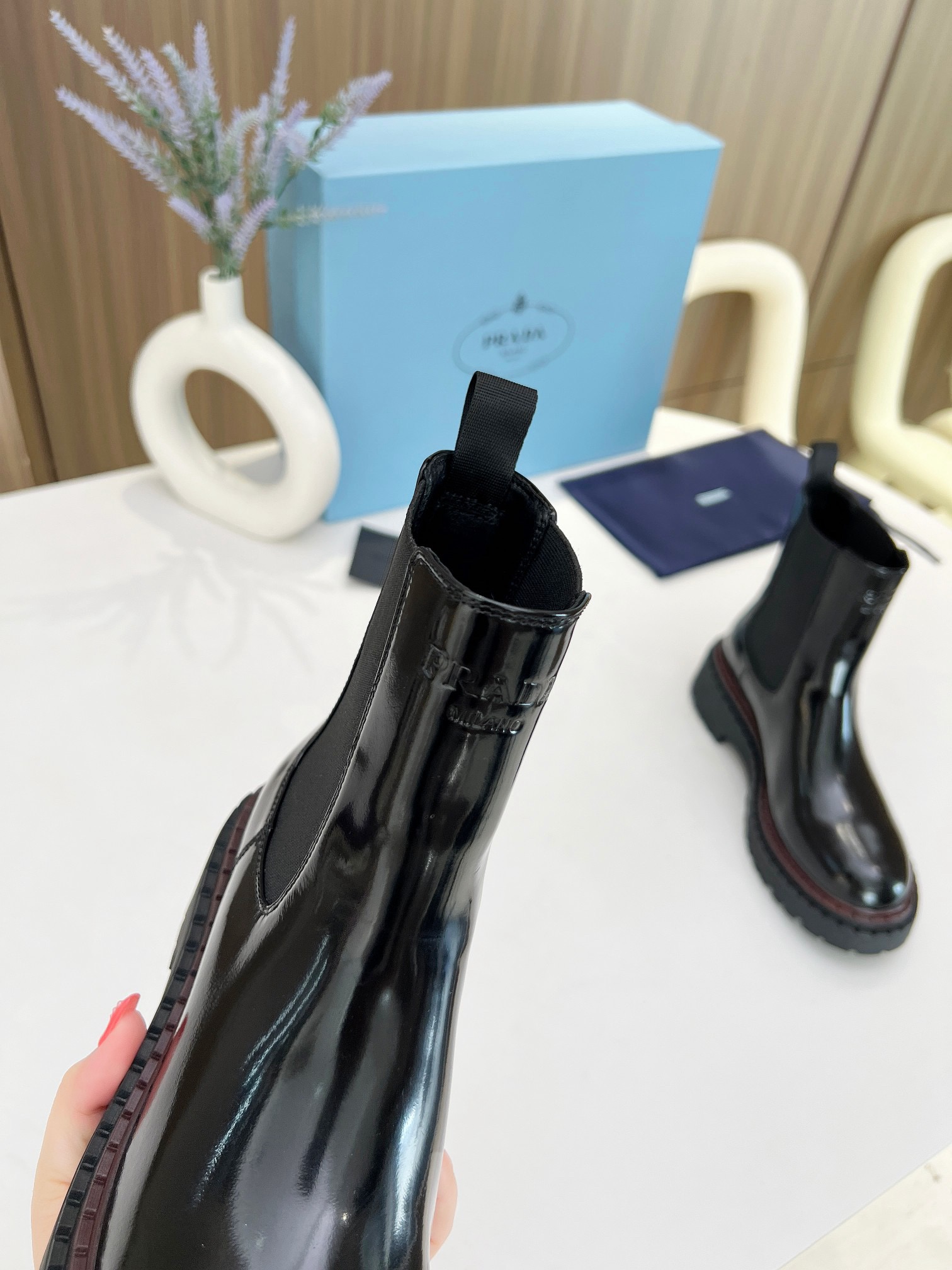 Women Top Quality P*rada shoes