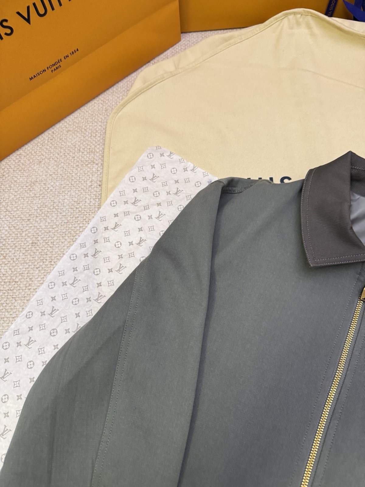 L*V Louis Vuitt*on Top Quality 1:1 Jacket