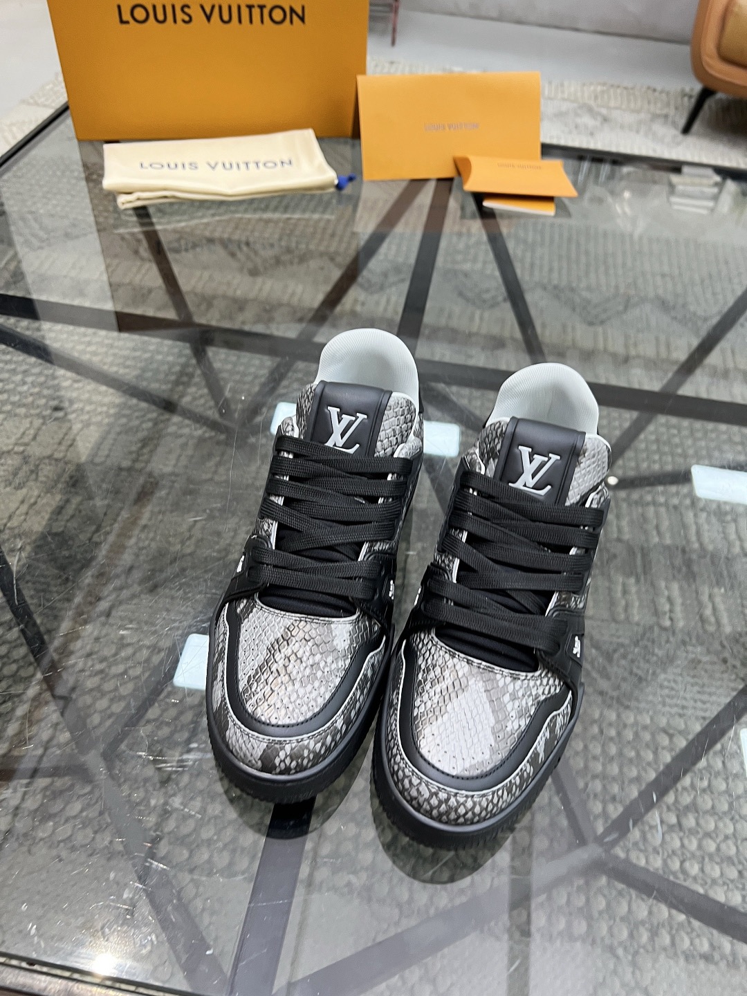 Men L*ouis V*uitton Top Sneaker L*V Shoes